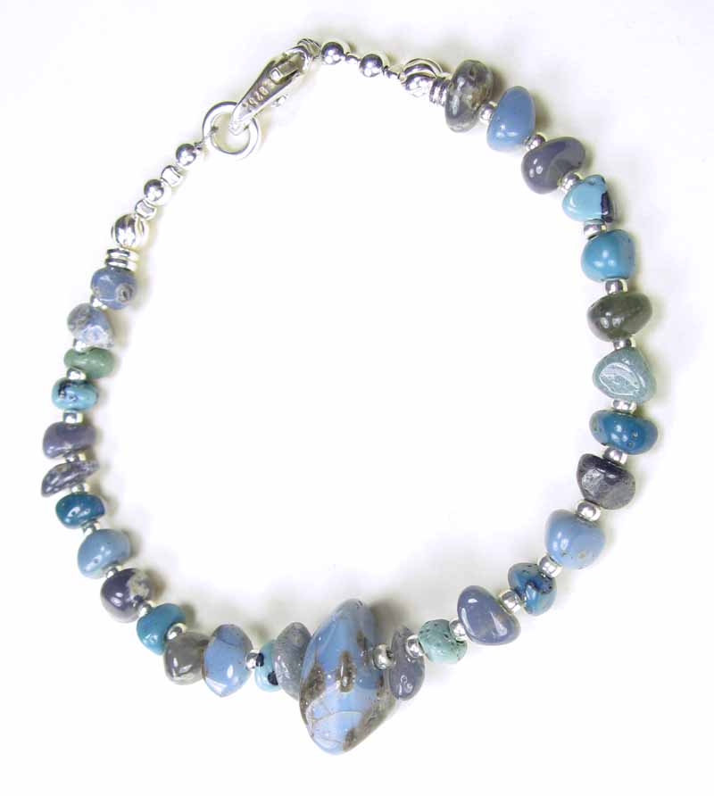 Bracelet in Leland Blue Pebbles